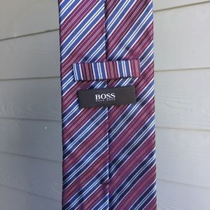 Recent Hugo Boss Silk Purple Striped Men’s tie
